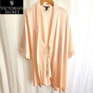 Victoria’s Secret Blush Pink Satin Kimono Robe
